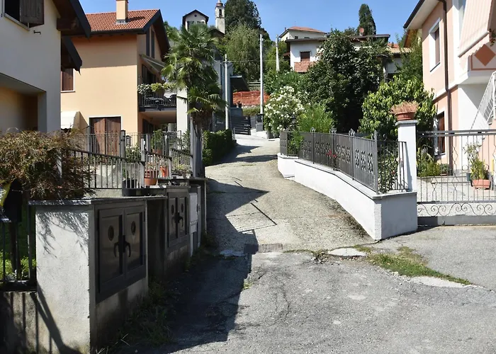 Chalet By Lake Maggiore With Garden Views
