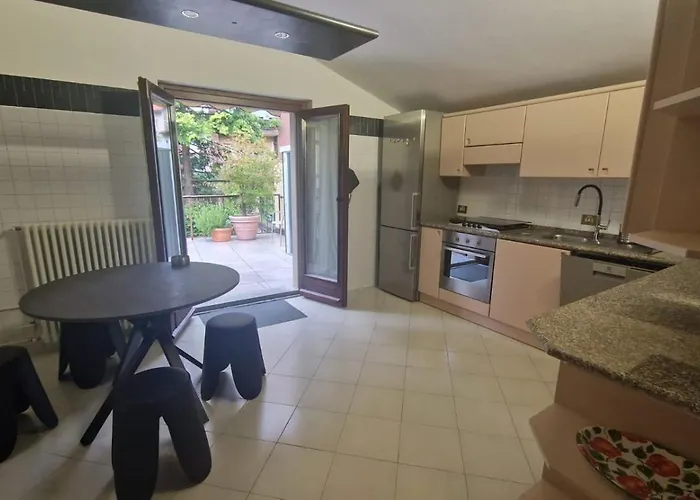 Casa Themeo - Centro Citta Verbania Intra